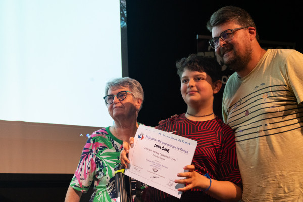 Une-cérémonie en l'honneur des jeunes photographes